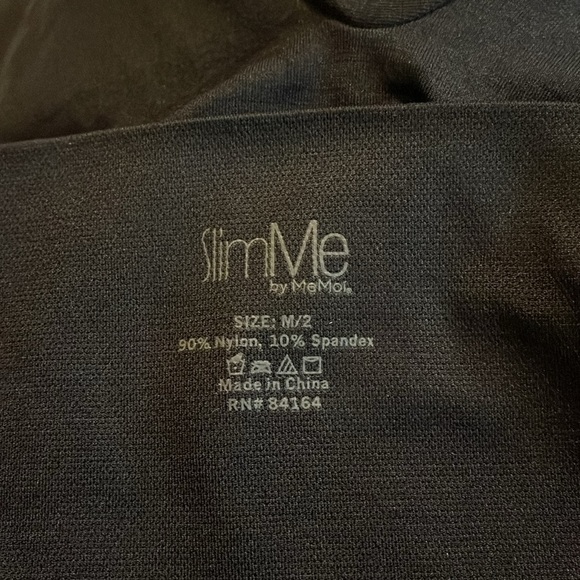 MeMoi SlimMe High Waisted Capri black size medium/2 - Picture 9 of 9